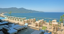 Chất La-tinhquyến rũ tại Ciela Skybar and Dining thuộc voco Ma Belle Danang, an IHG Hotel