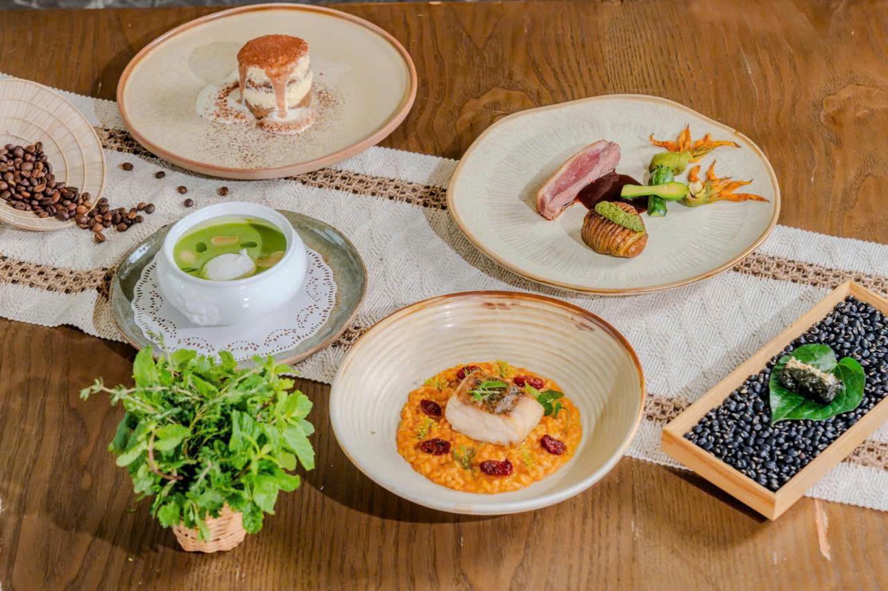Hành trình vị Việt đương đại cùng Bocuse d’Or Vietnam tại Nhà hàng & Bar The Palm
