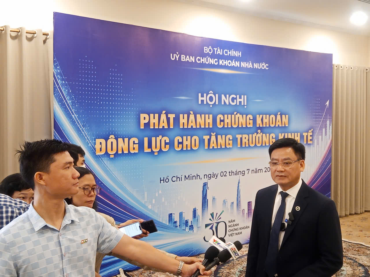 Hội nghị “Phát hành chứng khoán - Động lực cho tăng trưởng kinh tế”