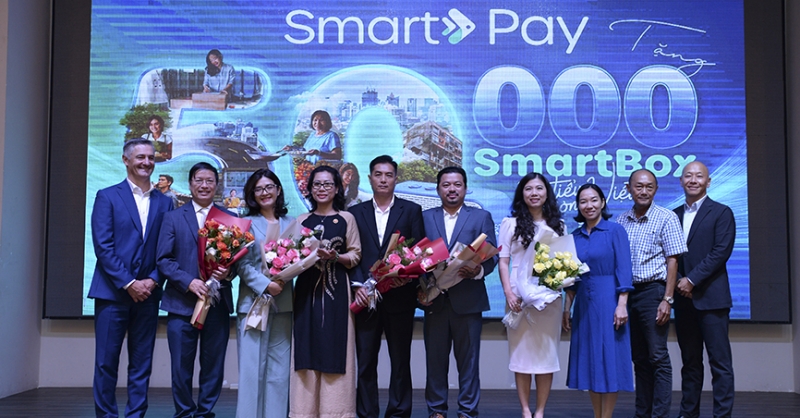 Khởi động chương trình tặng 50.000 thiết bị thanh toán SmartBox cho các tiểu thương Việt