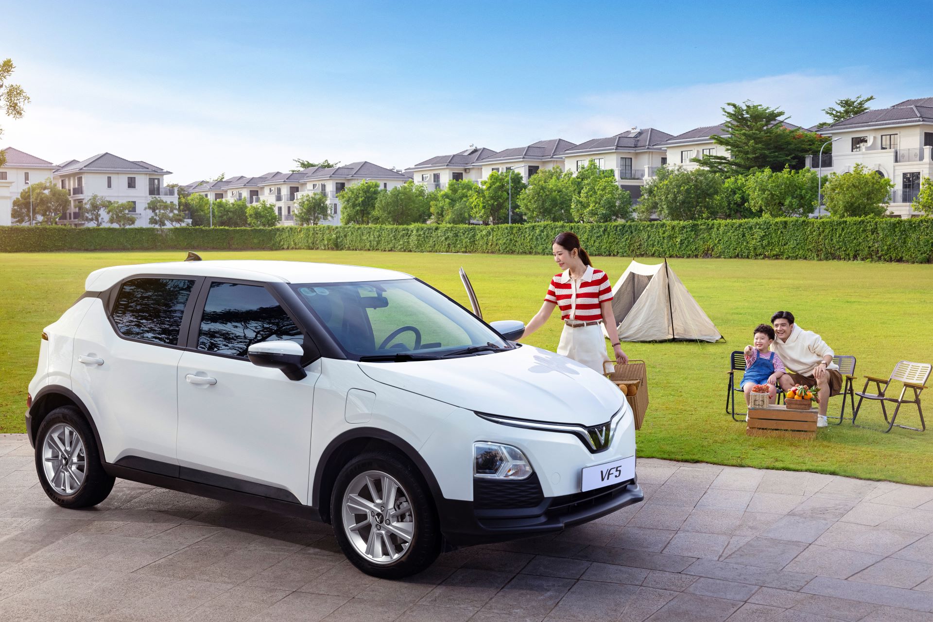 Kiến trúc sư sở hữu VinFast VF 5: Ngỡ ngàng vì đi “4 bánh” mà chi phí vận hành rẻ ngang xe máy