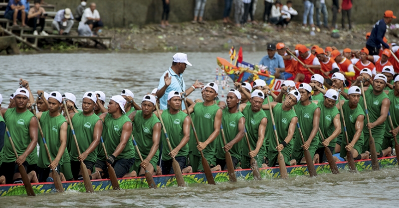 Lễ hội Oóc Om Bóc - Đua ghe Ngo tỉnh Sóc Trăng năm 2023 tại dòng sông Maspéro