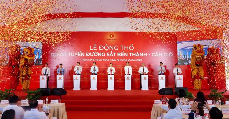 Long Thành đón chuyến bay đầu tiên, mở “đường băng” tăng trưởng cho“kỳ quan đô thị” Vinhomes Green Paradise