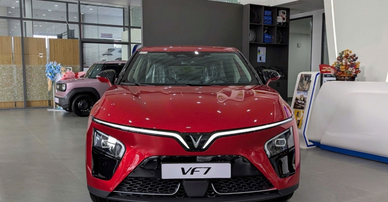 Người dùng Việt chốt VF 7 Eco: Tranh thủ cơ hội cuốitrong tháng 12 đểsở hữu xe xịn, giá dưới 700 triệu đồng