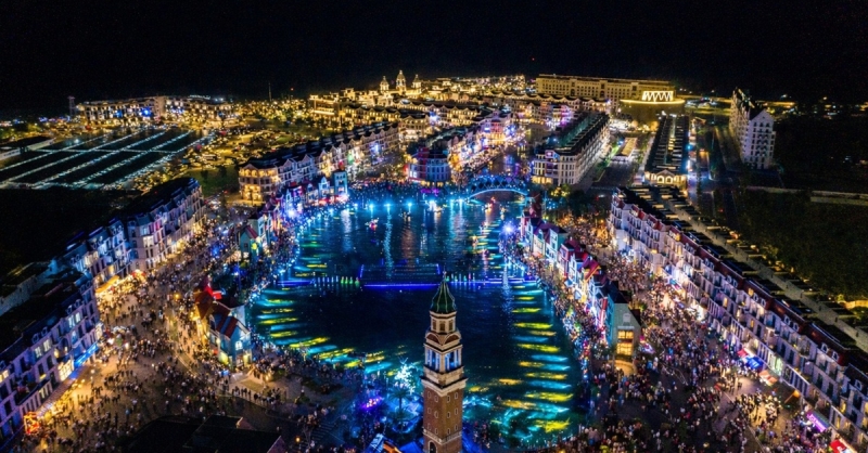 Phú Quốc United Center: Từ “tâm điểm không ngủ” đến “vũ trụ lễ hội” bùng nổ