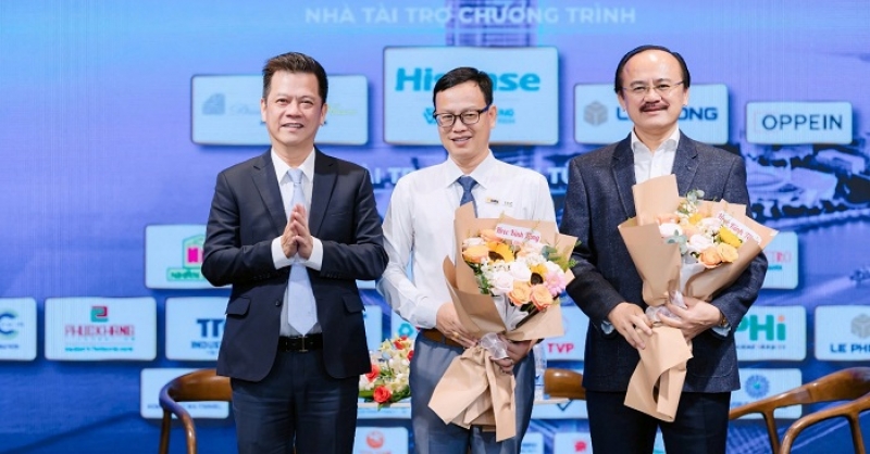 Tọa đàm Phân tích thị trường bất động sản – kỷ niệm 8 năm thành lập Câu lạc bộ Bất động sản Việt Nam VREC & HREC