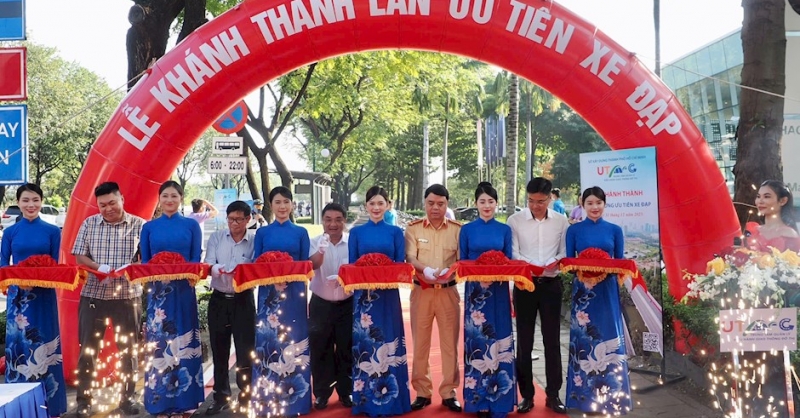 TP. Hồ Chí Minh khánh thành làn đường riêng cho xe đạp đầu tiên trên đường Mai Chí Thọ