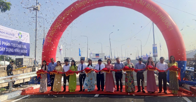 TPHCM: Thông xe cầu Bình Phước 1 sau khi nâng tĩnh không cầu thêm 1,25m