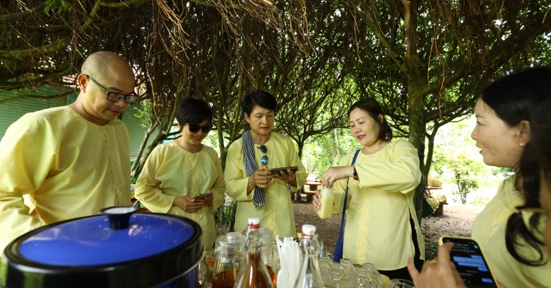 Trải nghiệm ẩm thực Miền Tây đặc sắc ở Nhà Dì Sáu