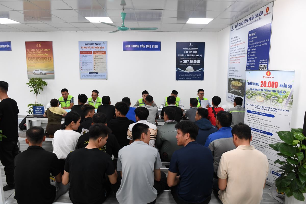 Vingroup tuyển 20.000 lao động địa phương, mở ra tương lai mới cho người dân vùng dự án