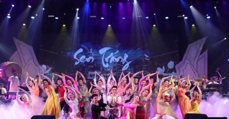 Nhà hát Bông Sen: hồi sinh di sản văn hóa và khẳng định bản sắc Việt Nhà hát Bông Sen: hồi sinh di sản văn hóa và khẳng định bản sắc Việt